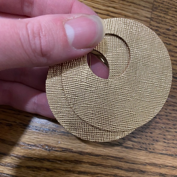Nova Gold Leaf Earring - Picture 1 of 2